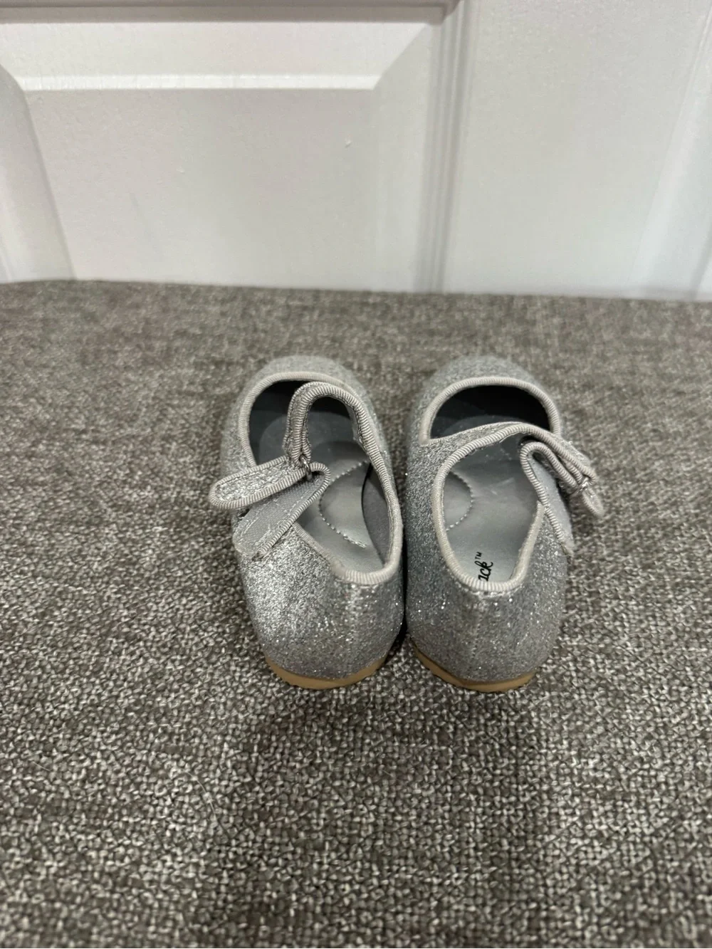 Cat & Jack Silver Glitter Mary Jane Shoes